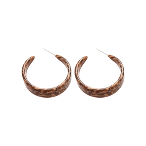 Classic C-shaped tortoise shell acetate hoop earrings with elegant brown leopard pattern