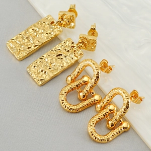 Orecchini Pendenti In Acciaio Inossidabile Martellato Placcato Oro 18K Geometrici Retro Per Donna