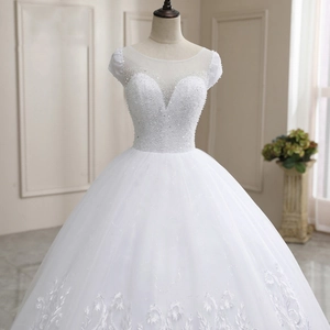 Robe De Mariée Élégante En Dentelle Blanche Avec Perles Et Paillettes Robe De Bal Encolure Illusion Broderie En Maille