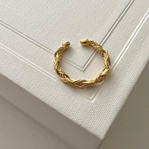 Handcrafted gold woven ring in S925 sterling silver with adjustable open design
