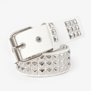 Ceinture punk blanche en cuir PU avec trois rangées de rivets pyramides argentés