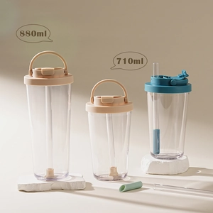 710ml and 880ml Tritan straw cups with portable handles for bubble tea and daily hydration