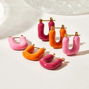 Boucles d'oreilles créoles émaillées en forme de U en rose, orange et rose vif sur or