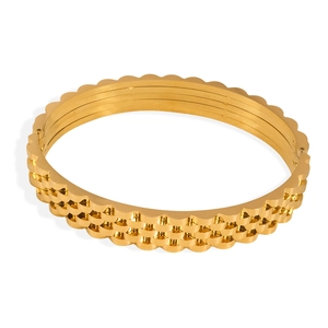 Gold-plated stainless steel watch-link bracelet featuring a three-row scale texture design