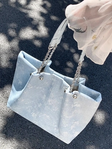Denim Fabric PU Leather Tote Bag Metal Chain Large Capacity Shoulder Bag For Women College Work Commute Style