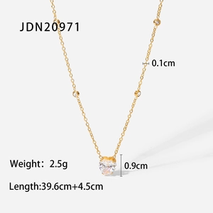 Detail of 18K gold plated heart necklace with white zircon pendant and chain dimensions