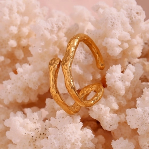 Chic 18K gold plated stainless steel spiral ring with irregular hammered texture surface