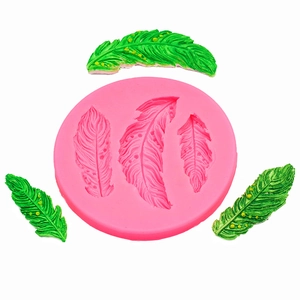 Stampo in silicone rosa a forma di piuma per decorazioni torte in fondant e cioccolato