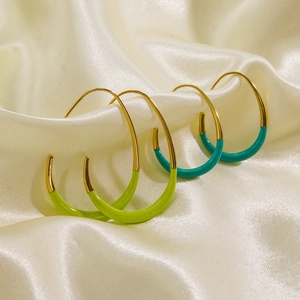 Minimalist 14K gold plated stainless steel C-hoop earrings with colorful enamel dripping