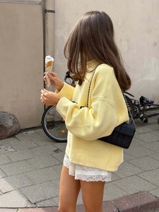 Retro loose knit sweater in pale yellow with letter design and casual street style fit