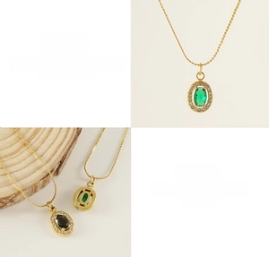 Dettagli della collana in titanio placcato oro 18K con ciondolo ovale in zircone smeraldo