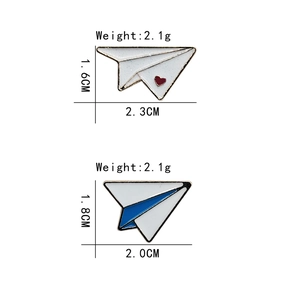 Detailed dimensions and weight for paper plane metal brooches with enamel heart and stripes