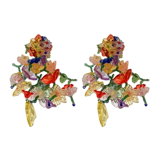 Orecchini a fiore con perline acriliche colorate e design a grappolo di bouquet floreale 3D