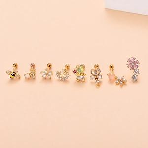 Lot de 8 boucles d'oreilles helix en acier doré avec motifs abeille, fleur et lune