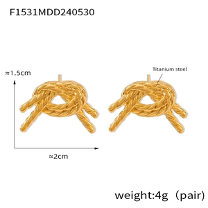Détail des boucles d'oreilles nœud en acier titane plaqué or avec les dimensions