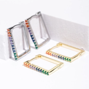 Orecchini a cerchio rettangolari oro e argento con zirconi colorati ed eleganti per donna