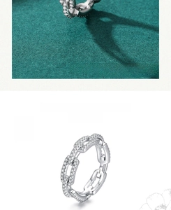 Detailed view of S925 sterling silver chain ring with pavé diamonds and hallmark