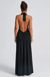 Elegant black halter backless maxi dress with pleated waist detail for women