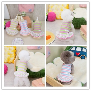 Vestido de rayas con encaje para perros pequeños con motivos florales y volantes