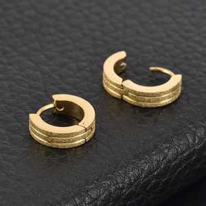 Boucles D'oreilles Créoles Huggie En Acier 316L Or Givré Sablé Texture Superposée Bijoux Minimalistes Femmes