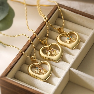 Western Style Copper Heart Pendant Necklace For Women Figure Charm Rhinestone Inlaid Gold Plated Choker Fashion Jewelry Gift