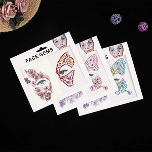 Lot de bijoux de visage avec papillons colorés et autocollants de strass floraux pour fêtes
