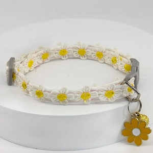Lace cat collar with yellow daisy embroidery, bell pendant and buckle for small pets