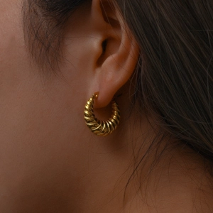 Fashionable 18K gold plated stainless steel croissant hoop earrings for women stylish