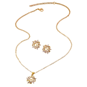 Goldenes Schmuckset mit sternförmiger Blumenkette und Ohrringen mit funkelnden Zirkonia