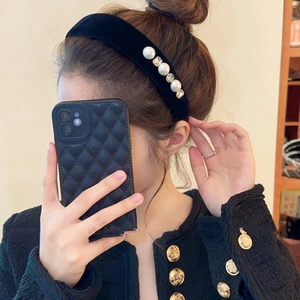 French vintage black velvet headband with elegant pearls and sparkling rhinestones