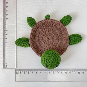 Handmade crochet turtle coaster made of cotton yarn for heat protection, 13x14cm size
