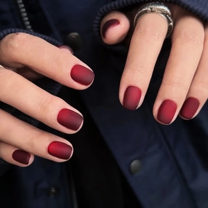 Retro Matte Red Black Gradient Press On Nails Short Square Shape ABS Plastic Detachable False Nails For Women