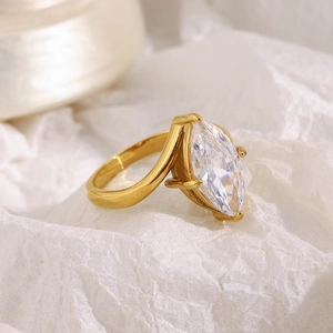 Marquise Cut Cubic Zirconia Ring Stainless Steel 18K Gold Plated Elegant Niche Design Fashion Jewelry For Women