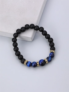 Bracelet pour homme en œil de tigre bleu et perles noires mates avec accents dorés