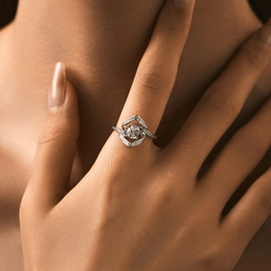 Luxurious S925 sterling silver geometric crisscross ring with sparkling diamond pavé