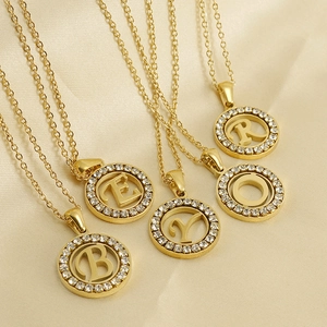 Collier Pendentif Lettre Plaqué Or 18K Acier Inoxydable Strass Rond Creux Initiale Bijoux De Mode Pour Femmes
