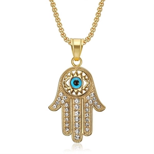 Collier Main de Fatima plaqué or avec œil bleu et strass sur une chaîne maille vénitienne