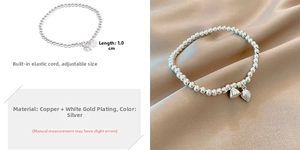 Detalle de pulsera de perlas plateadas con colgante de loto sobre seda beige