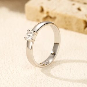 Classic S925 sterling silver ring with sparkling round moissanite solitaire stone
