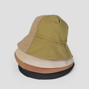 Cappello da sole patchwork in lino e paglia per donna in quattro colori a tesa larga