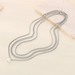 Three-layer stainless steel necklace set with silver Cuban chain and pearl pendant