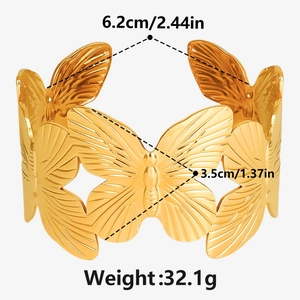 Dettaglio del bracciale a farfalla in oro 18K con misure precise di diametro e larghezza