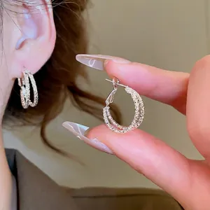 Orecchini A Cerchio Doppi Trama Pieghettata Design Rotondo Con Perno In Argento Gioielli Di Moda Minimalisti Per Donne