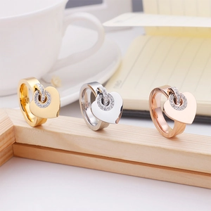 Bagues minimalistes à pendentif cœur en or, argent et or rose avec cristaux