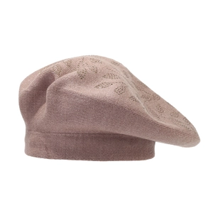 Elegantes Damen-Strickbarett in Altrosa mit Blattmuster für den Herbst Winter