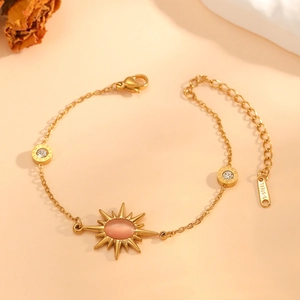 Bracelet en acier inoxydable doré avec soleil, pierre d'opale rose et breloques romaines