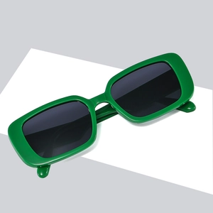Fashionable green rectangle sunglasses with dark UV protection lenses for men and women