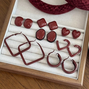 Vintage Wine Red Enamel Heart Geometric Earrings With Silver Earring Post Luxury Gold Tone Alloy Jewelry For Women