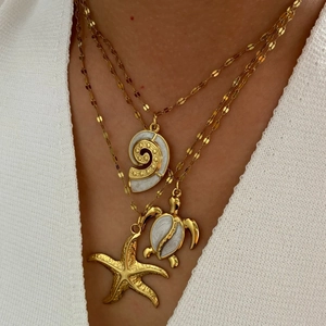 Ocean Theme Necklace Women 18K Gold Plated Stainless Steel Sea Turtle Starfish And Conch Pendant Waterproof Jewelry
