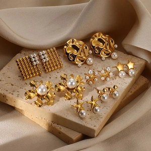Vintage Gold Plated Alloy Stud Earrings With Imitation Artificial Pearl And Stainless Steel Earring Post Starfish Star Shape For Women